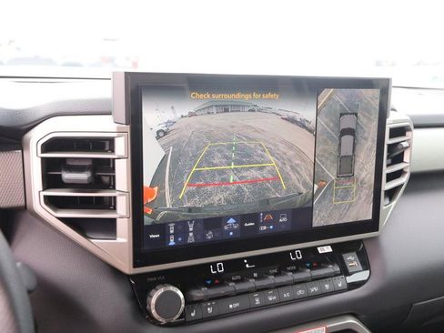 Used 2025 Toyota Tundra Limited AWD/4WD image 16