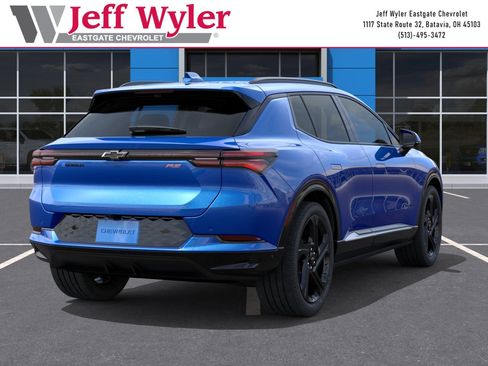 New 2024 Chevrolet Equinox EV RS FWD image 4