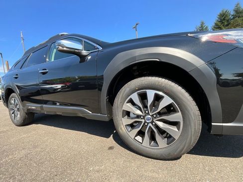 New 2025 Subaru Outback Touring XT image 11