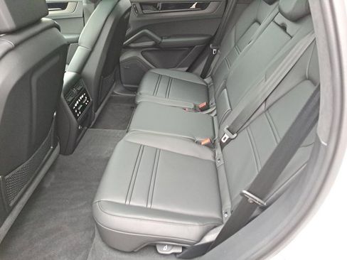 New 2026 Porsche Cayenne GTS image 19