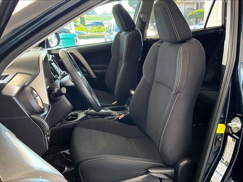 Certified 2017 Toyota RAV4 XLE w/ Carpet Mat Package image 21