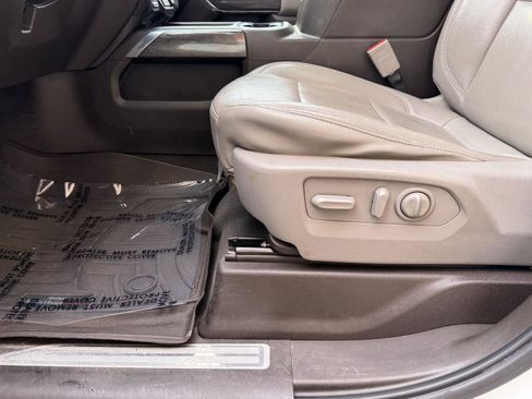 Used 2019 Chevrolet Silverado 1500 LTZ w/ LTZ Plus Package image 29