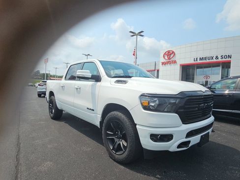 Used 2020 RAM 1500 4x4 Crew Cab image 1