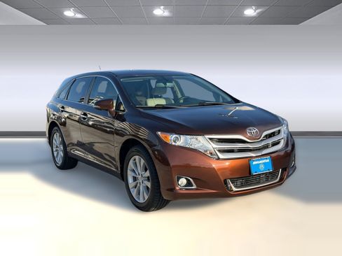 Used 2013 Toyota Venza XLE FWD image 7