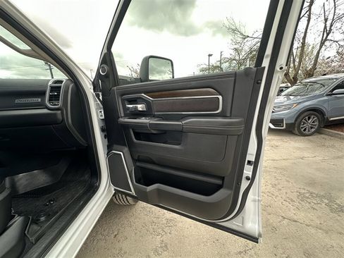 Used 2023 RAM 3500 Laramie AWD/4WD image 25