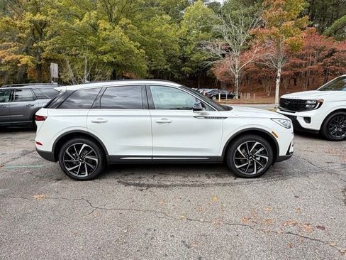 New 2026 Lincoln Corsair Reserve image 6