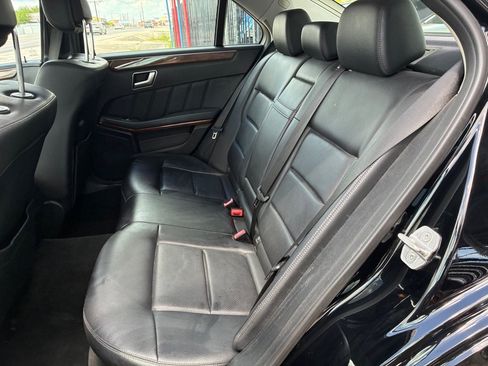 Used 2013 Mercedes-Benz E 350 Sedan image 23