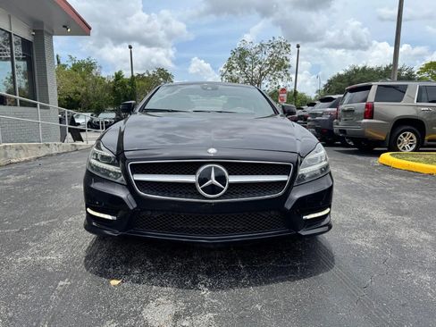 Used 2014 Mercedes-Benz CLS 550 4MATIC w/ Sport Package image 3