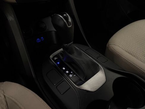 Used 2018 Hyundai Santa Fe SE w/ Cargo Package FWD image 20