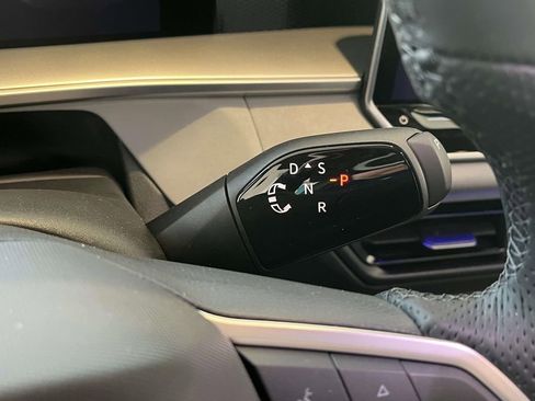 New 2026 Volkswagen Tiguan SE R-Line AWD/4WD image 22
