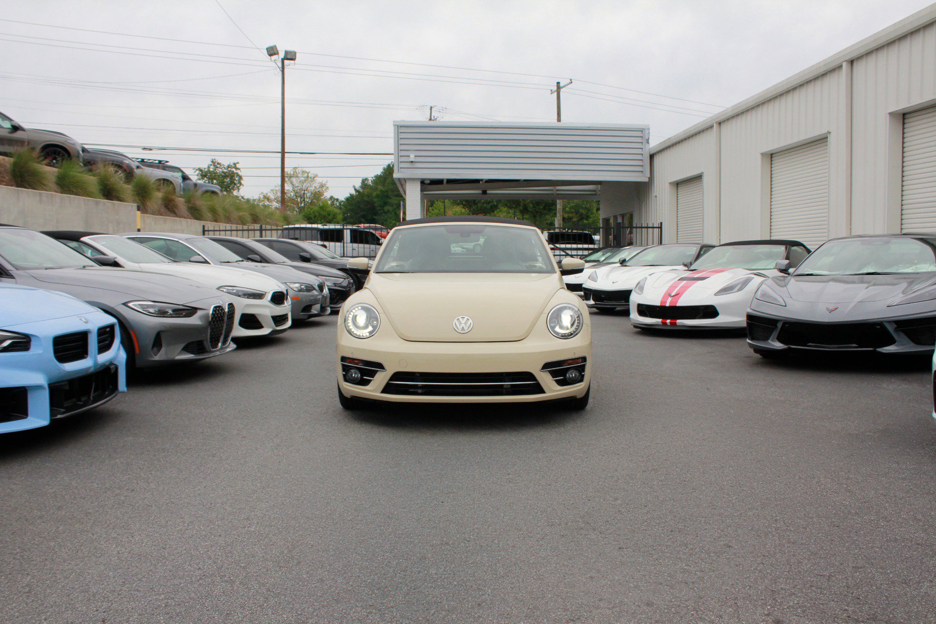 Used 2019 Volkswagen Beetle 2.0T S FWD image 13