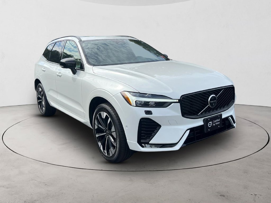 Certified 2026 Volvo XC60 B5 Plus AWD/4WD image 7
