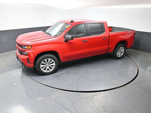 Used 2019 Chevrolet Silverado 1500 Custom w/ Infotainment Package AWD/4WD image 17