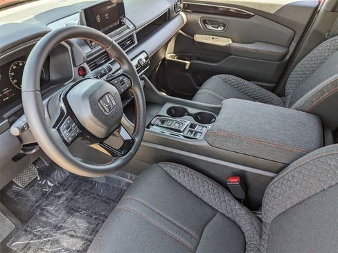 New 2025 Honda Pilot Sport image 10