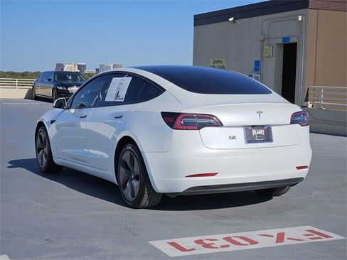 Used 2020 Tesla Model 3 Standard Range Plus image 5