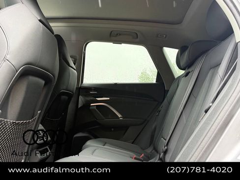 Used 2025 Audi Q5 Premium AWD/4WD image 23