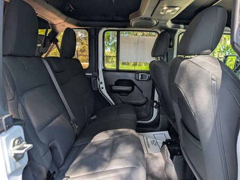 Used 2021 Jeep Wrangler Unlimited Sport AWD/4WD image 19