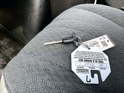 Used 2024 Chevrolet Express 2500 w/ Driver Convenience Package image 27