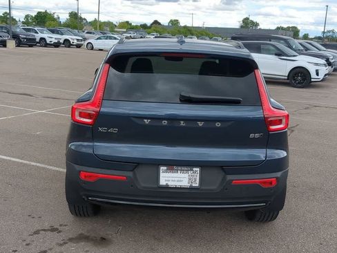Used 2026 Volvo XC40 B5 Core w/ Protection Package Premier AWD/4WD image 5