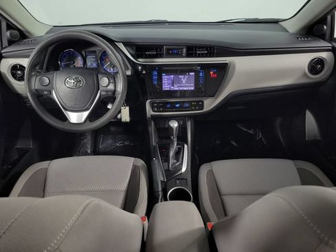 Used 2019 Toyota Corolla LE FWD image 21