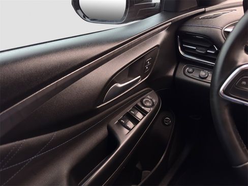 Used 2024 Buick Envista Sport Touring w/ Convenience II Package image 25