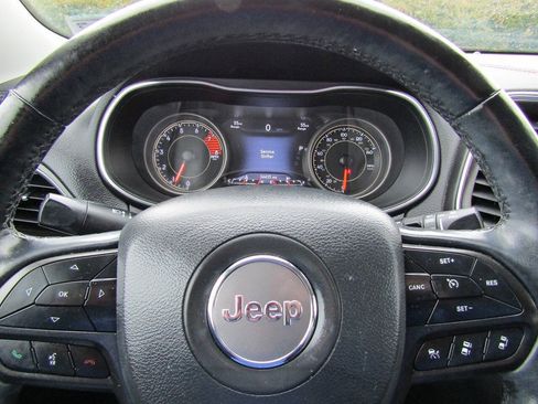 Used 2021 Jeep Cherokee Trailhawk AWD/4WD image 11