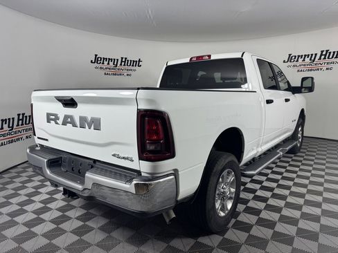 Used 2025 RAM 2500 Big Horn AWD/4WD image 7