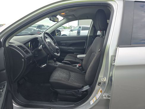 Used 2023 Mitsubishi Outlander Sport LE AWD/4WD image 10