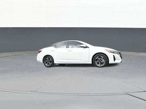 Used 2025 Nissan Sentra SV image 51