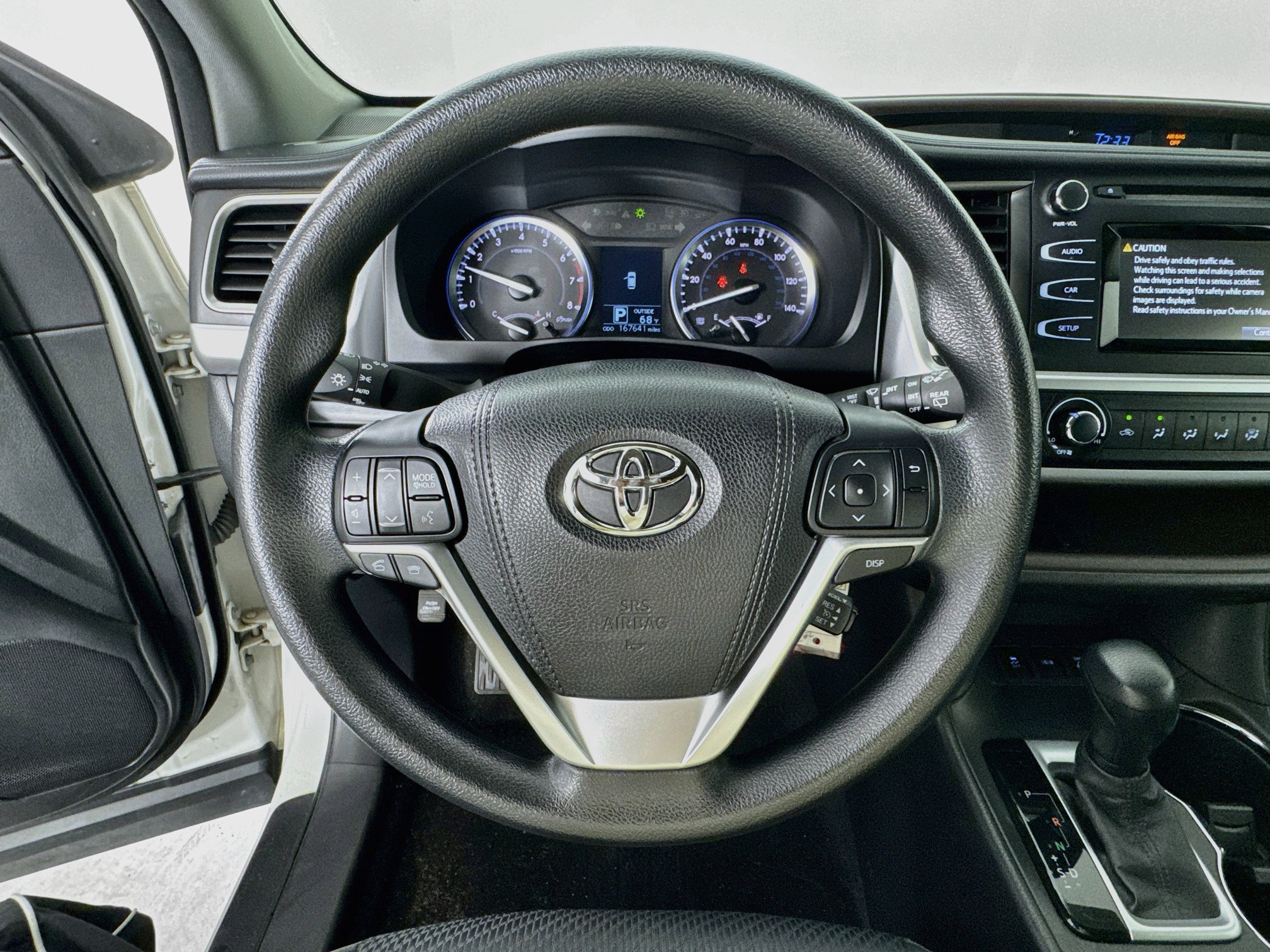 Used 2016 Toyota Highlander LE AWD/4WD image 11