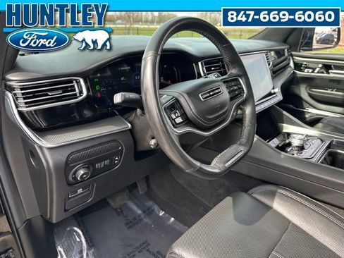 Used 2022 Jeep Grand Wagoneer Series II AWD/4WD image 26