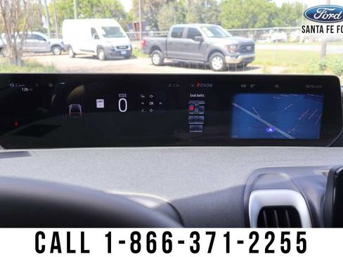 Used 2025 Ford Expedition Active image 39