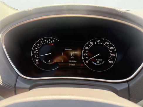 Used 2017 Lincoln MKX Select w/ Lincoln MKX Climate Package AWD/4WD image 17