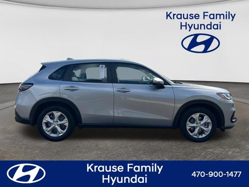 Used 2024 Honda HR-V LX image 9