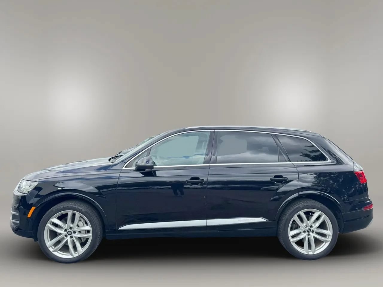 Used 2017 Audi Q7 3.0T Prestige AWD/4WD image 5