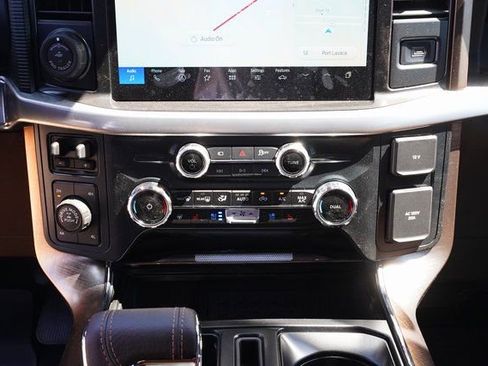 New 2025 Ford F150 King Ranch w/ FX4 Off-Road Package image 19