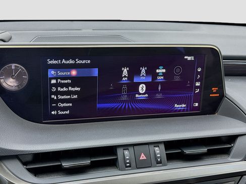 Used 2019 Lexus ES 350 w/ Accessory Package FWD image 11