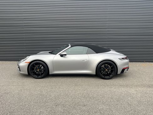 Certified 2023 Porsche 911 Carrera w/ Sportdesign Package image 2