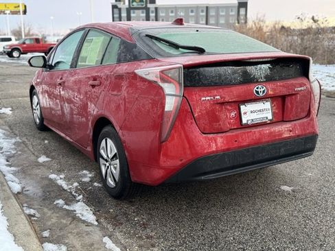 Used 2018 Toyota Prius Four image 38