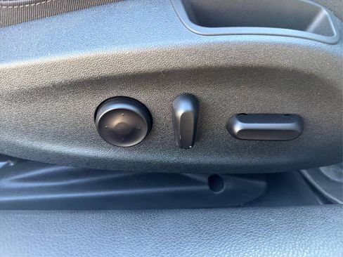 Used 2019 Buick Cascada Premium FWD image 30