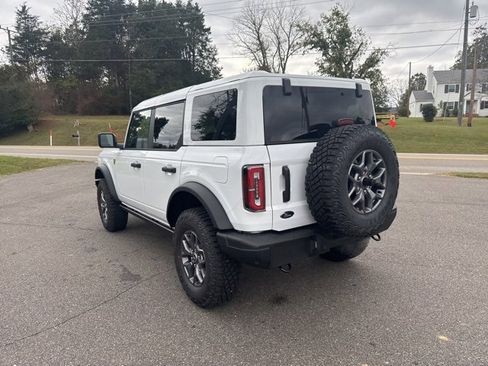 New 2025 Ford Bronco Badlands image 10