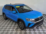 Used 2022 Volkswagen Taos SE image 2
