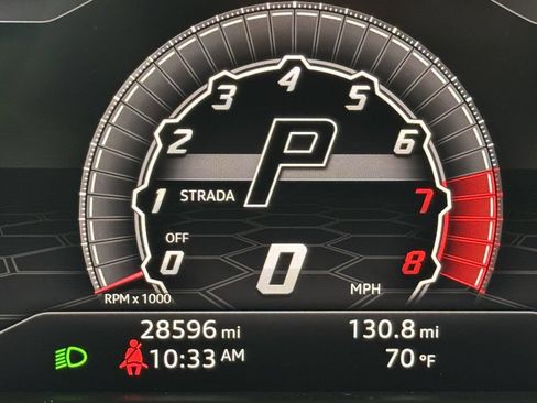 Used 2020 Lamborghini Urus AWD/4WD image 32