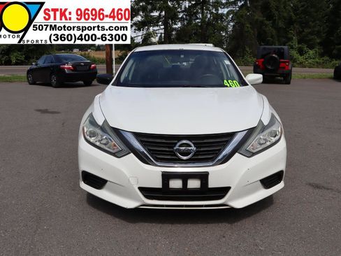 Used 2016 Nissan Altima 2.5 S w/ Power Driver Seat Package FWD image 11