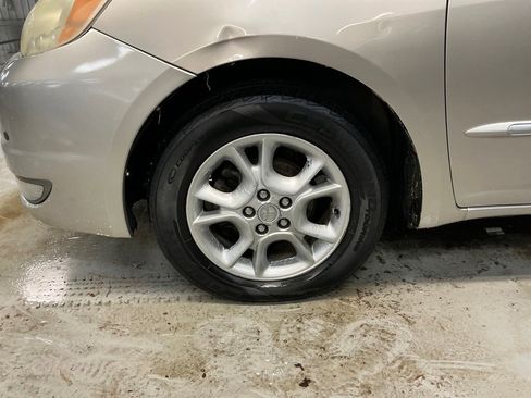 Used 2004 Toyota Sienna XLE Limited image 27