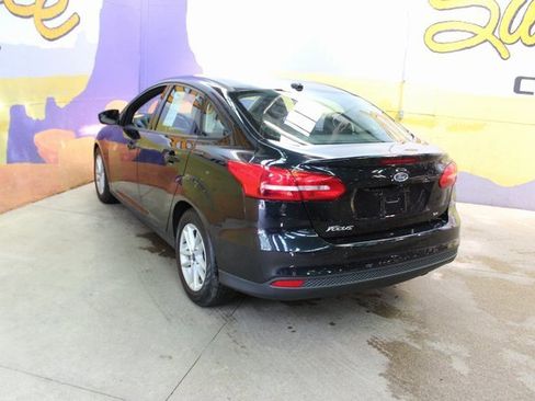 Used 2017 Ford Focus SE image 5