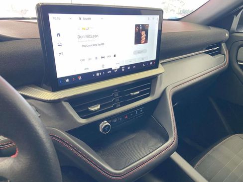 Used 2025 Ford Explorer ST-Line image 23