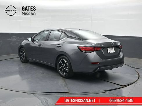 Used 2025 Nissan Sentra SV FWD image 8