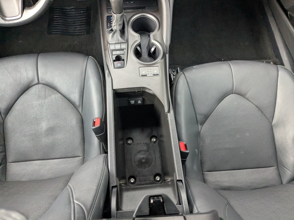 Used 2024 Toyota Camry XSE FWD image 24