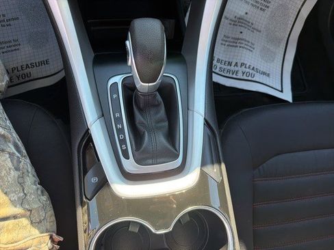 Used 2014 Ford Fusion SE image 25